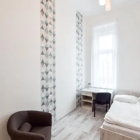 Cityscape Budget Damjanich Apartment *