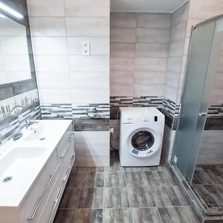 Apartment Cityscape Budget Damjanich *